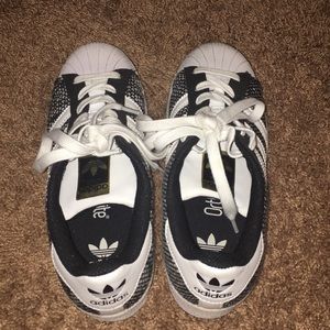Adidas superstars